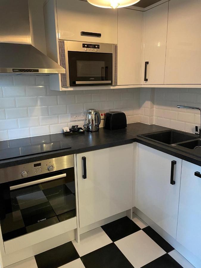 And Apartment's 3* Canterbury